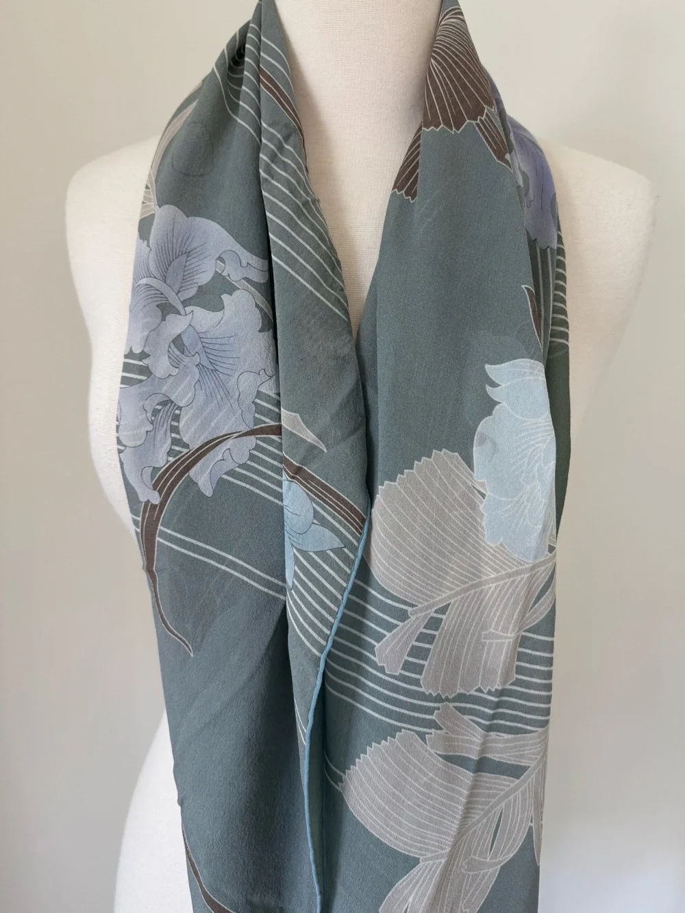 LEONARD PARIS 100% Silk Chiffon Scarf 26